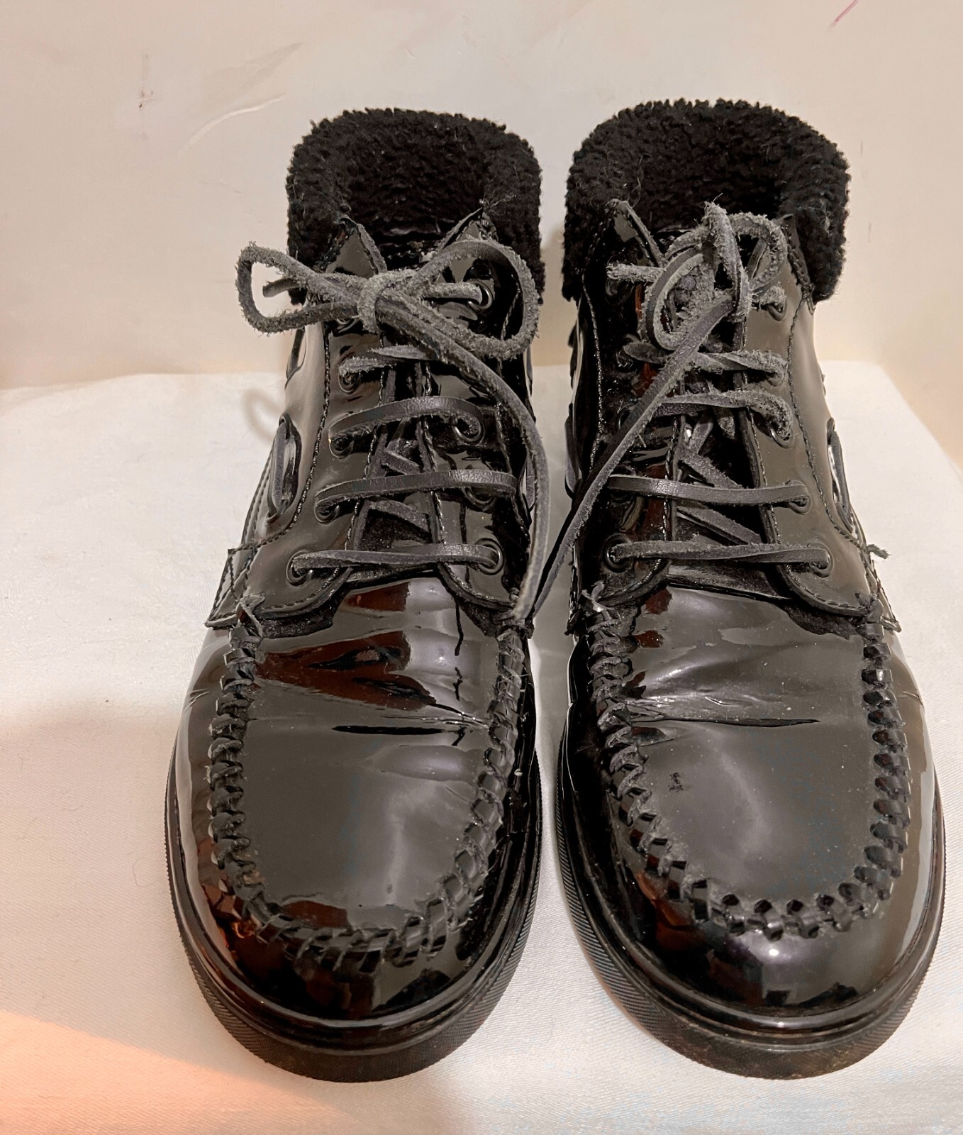 Stivaletti stringati Saint Laurent neri in vernice "Joe" taglia EU 38 5 UK 5 5