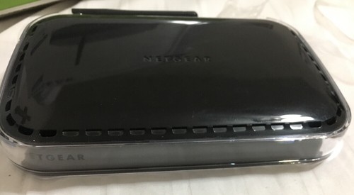 Router inalámbrico NETGEAR G54/N150 WNR1000 - Imagen 4 de 10