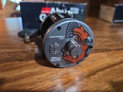Abu Garcia Ambassadeur  Catfish Pro Reel PR-6500CATPRO22  RH