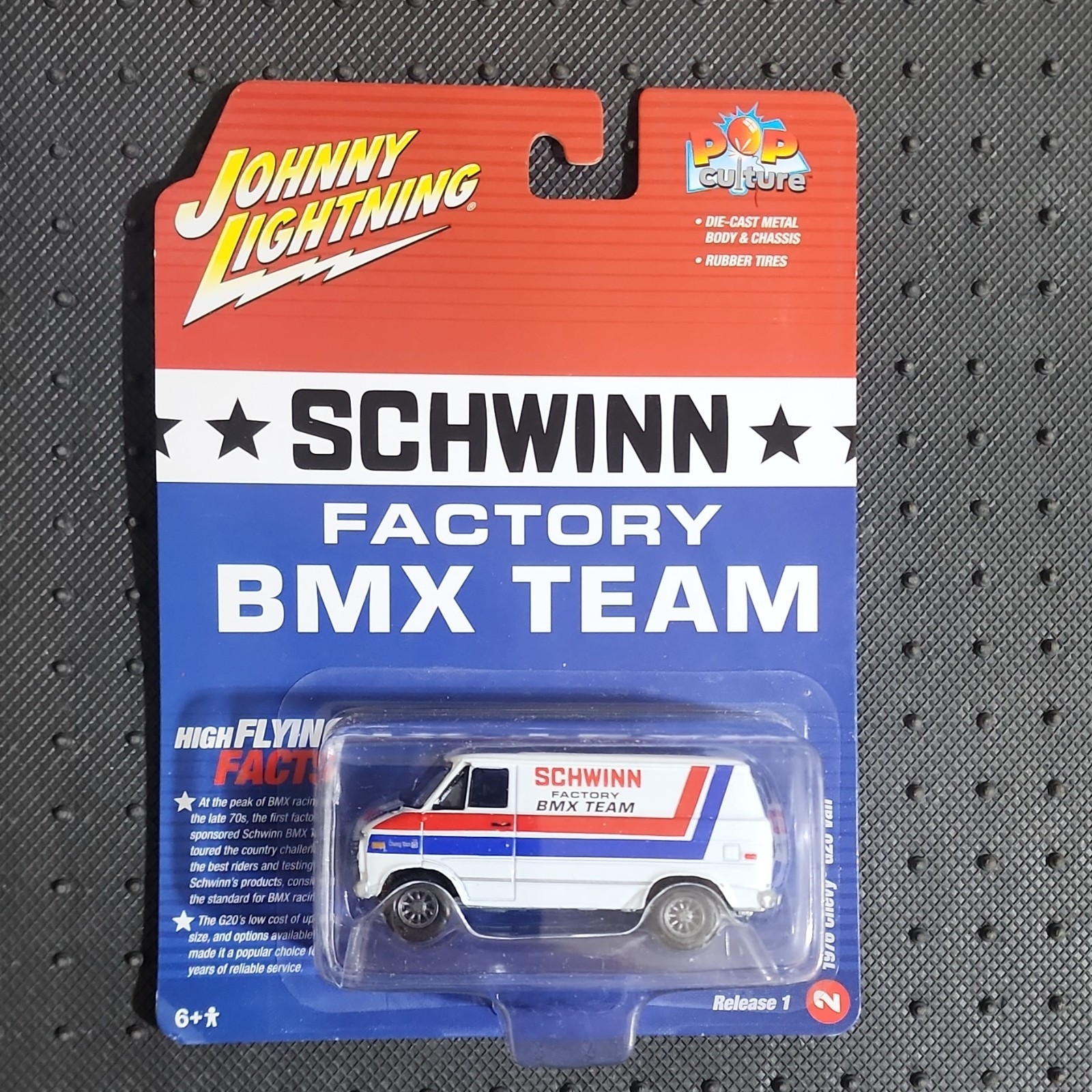 Johnny Lightning Pop Culture '76 Chevy G20 Van Schwinn BMX 1:64 Diecast