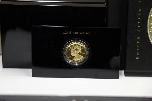 2017-W 1 oz High Relief 225th Anniversary American Liberty Gold Coin Original !!