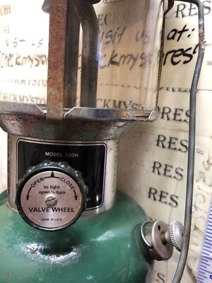 coleman220H 1973年2月製 Vintage Coleman Lantern model 220H marked 9-73 w/coleman glass