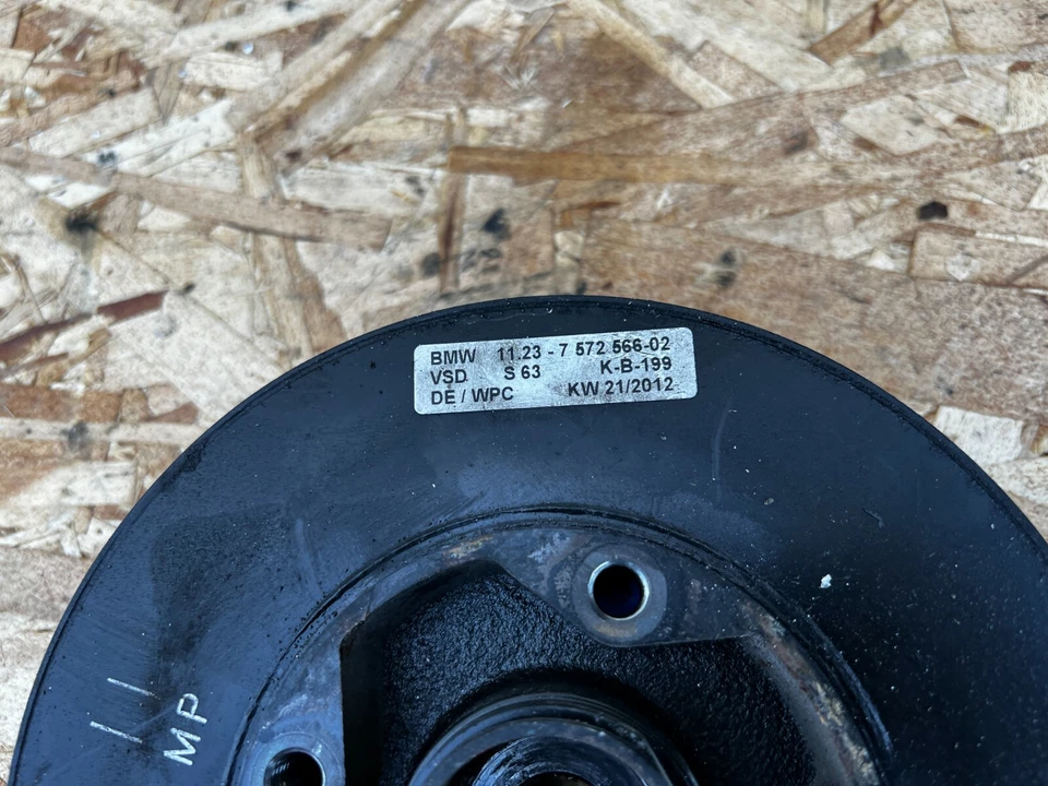 CRANKSHAFT PULLEY HARMONIC BALANCER DAMPER 7572566 BMW F10 M5 M6 (2013-2016) OEM - Image 3 of 3