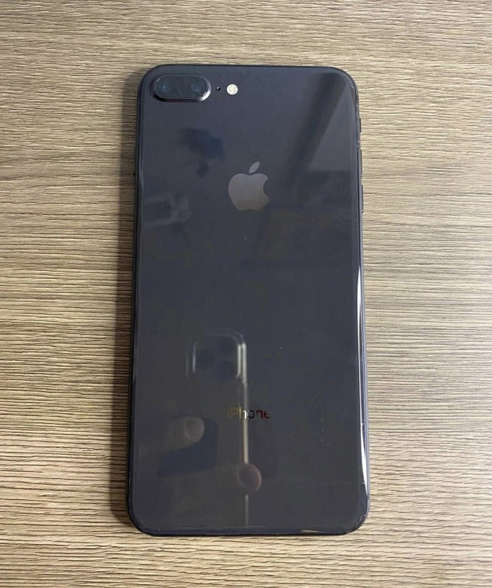 iPhone 8 Plus 64GB (Factory Unlocked) Space Gray - Good