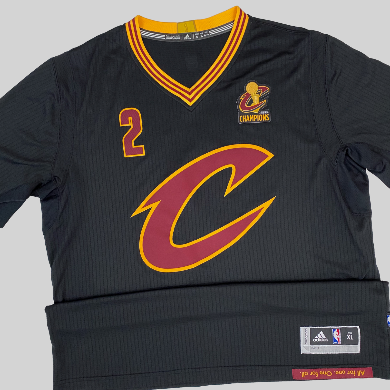 kyrie irving sleeve jersey