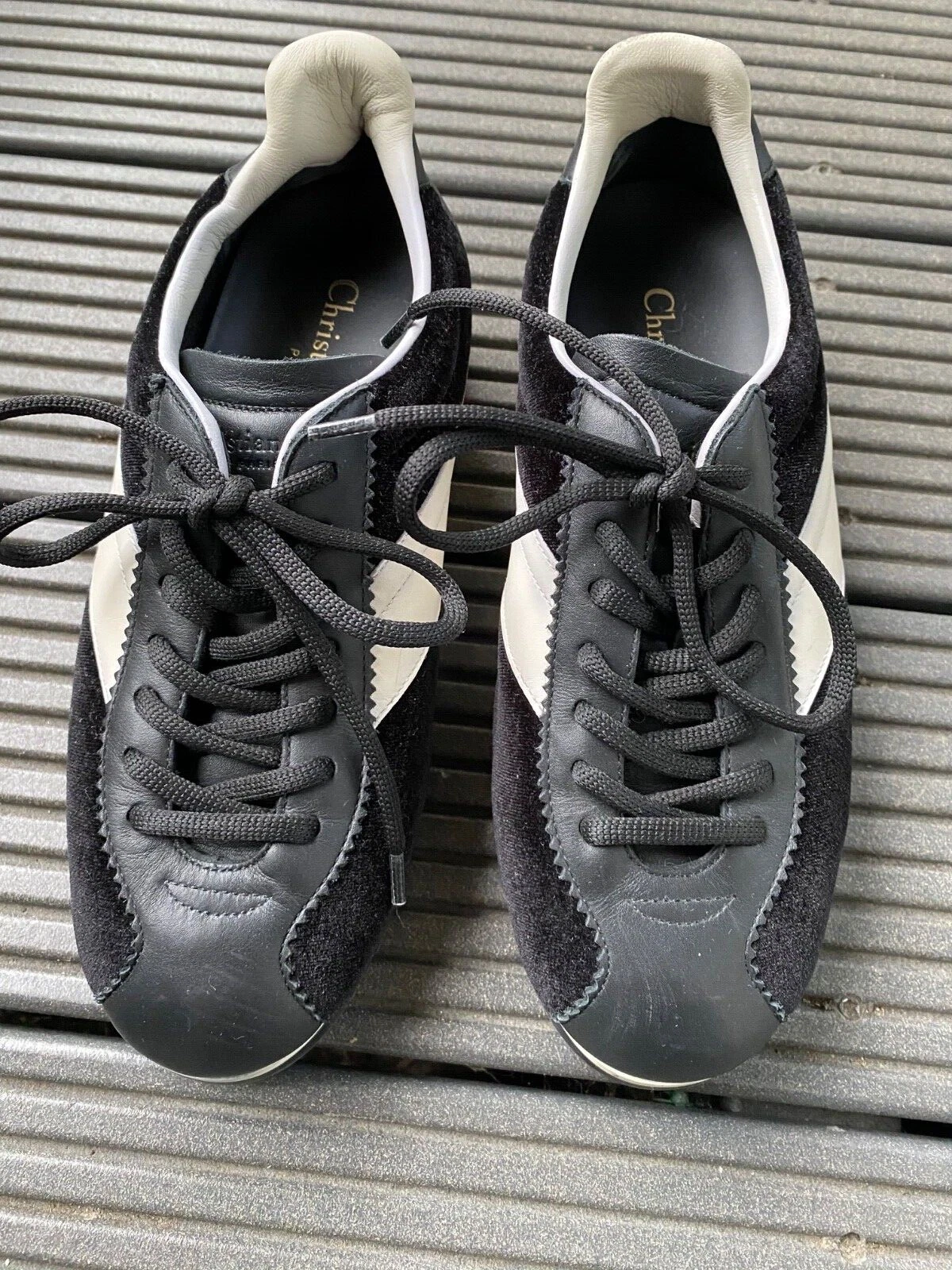 BASKETS BASSES CHRISTIAN DIOR DIORUN VELOURS NOIR ET CUIR taille 35