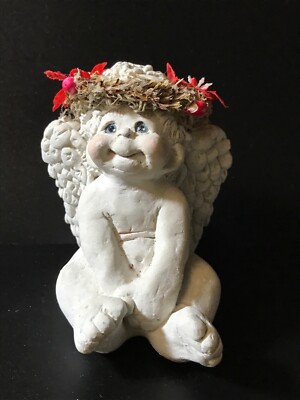 Dreamsicles DX101  Sitting Pretty  Kristen  94 Hand Painted Plaster Figurine