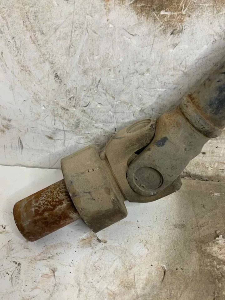 Chevrolet Geo Tracker 1989-1998 eje de transmisión delantero 30012977 4 puertas 1,6 L 4 velocidades 15" W-W Foto 3 de 4