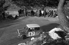 Paddy Hopkirk Ron Crellin Mini Cooper S 1968 Rally Car Old Photo 3