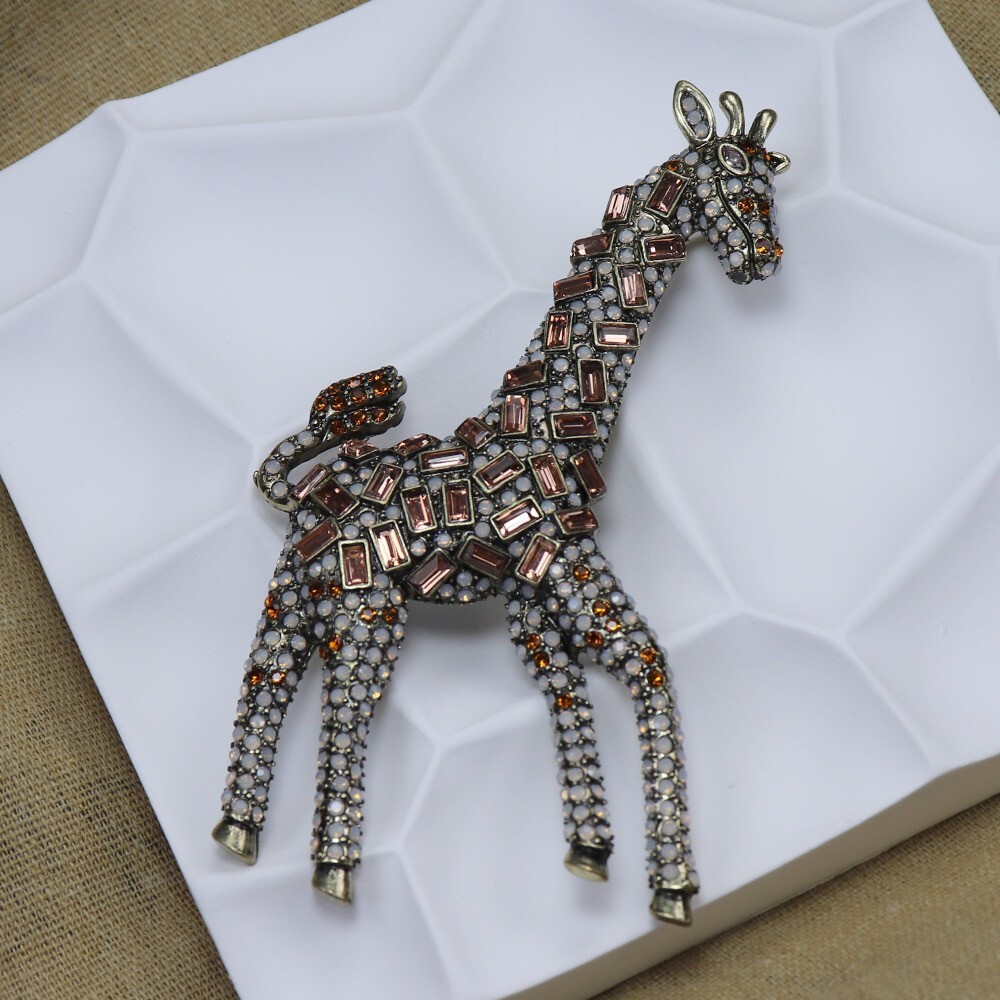 Heidi Daus Trend Spotted Beauty Crystal GIRAFFE Pin Brooch eBay
