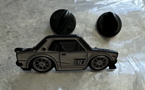 Leen Customs Hako  Number 7 Skyline Pin  Sold Out Leen Script On Back