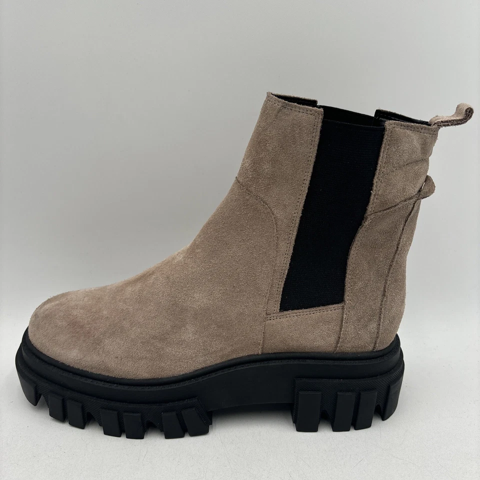 Marc Fisher MERON Light Natural Suede Lugsole Ankle Boots Women’s Size 7.5M - Image 3 of 4