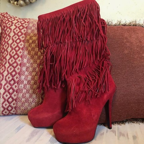 Rote kniehohe Wildlederstiefel mit Fransen, US-Größe 10 neu mit Karton