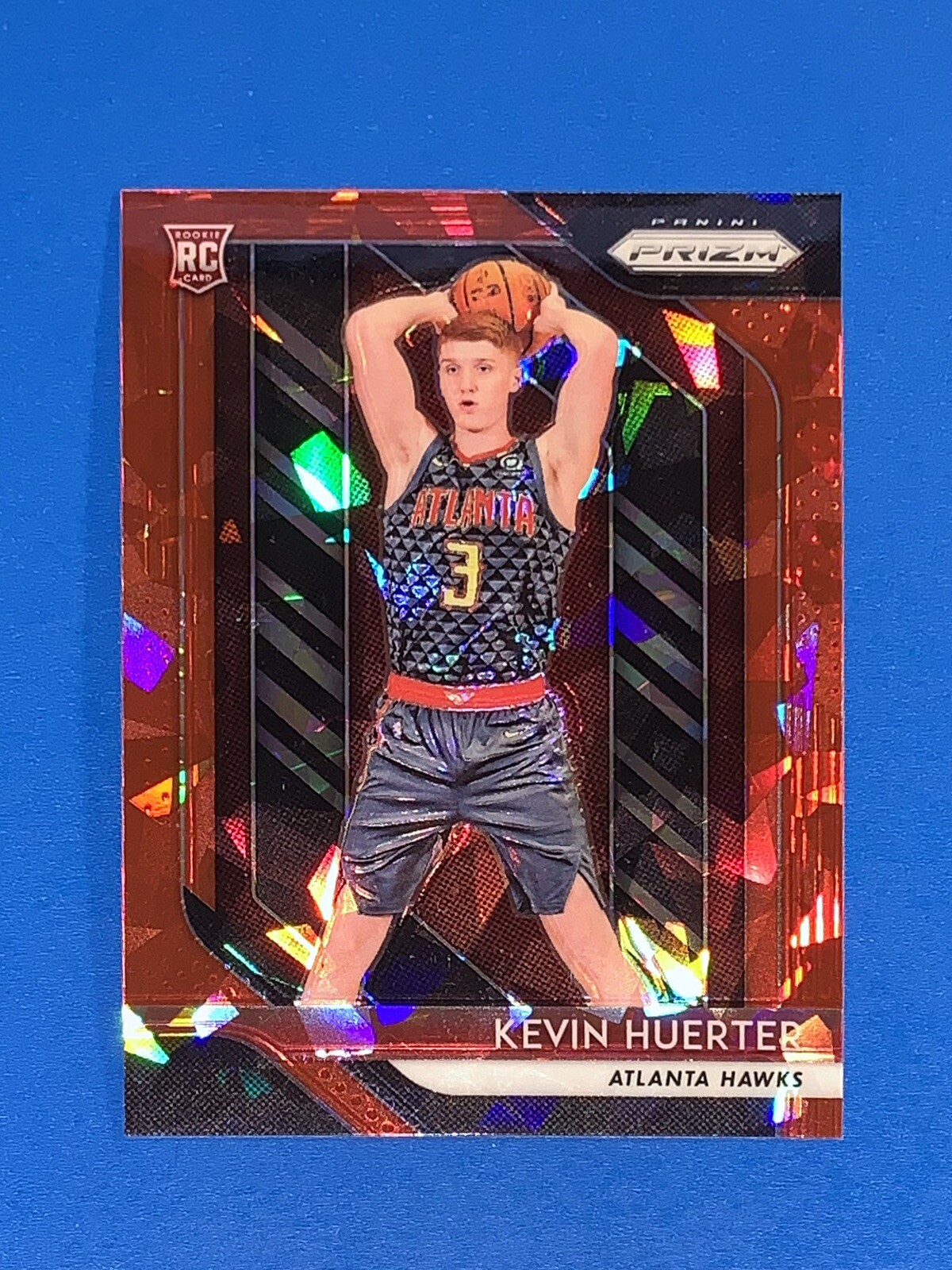 2018-19 Prizm Kevin Huerter Red Cracked Ice Prizm Rookie Card #68 Hawks NM-MINT