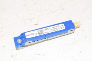 Audi A4 8W B9 16- Antennenverstärker Steuergerät links unten
