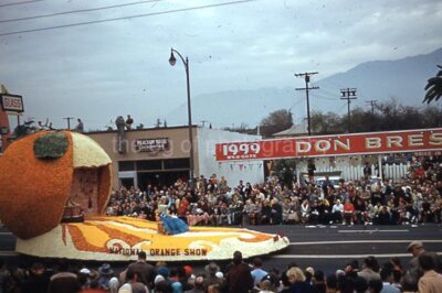 ROSE PARADE FLOAT Found SLIDE Photo VINTAGE 35mm 1950's PASADENA T 312 LA 92 P