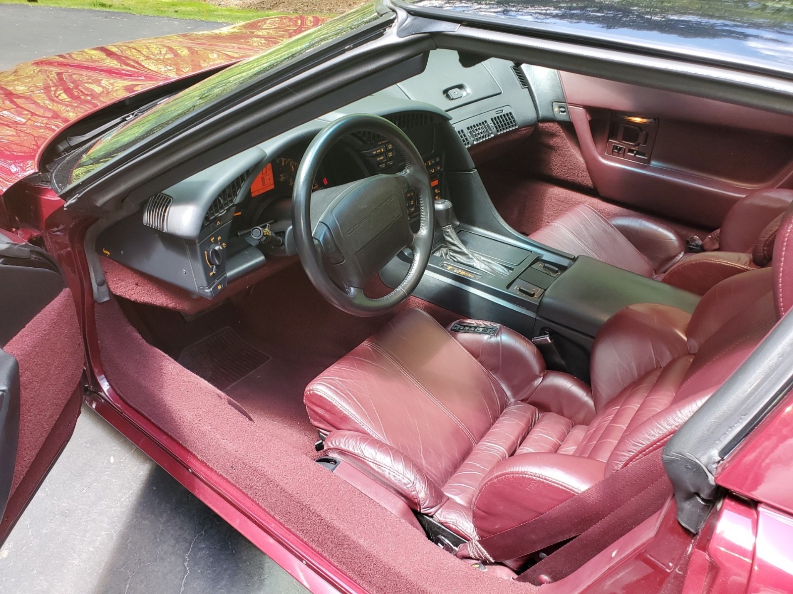 1993 Red Chevrolet Corvette   | C4 Corvette Photo 10
