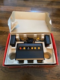 Atari Flashback 6 Classic Game Console Model AR2680 100 Games Open Box
