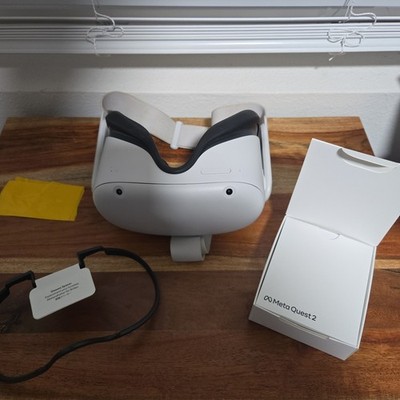Meta Oculus Quest 2 128GB KW49CM All-In-One VR Headset Only VGC