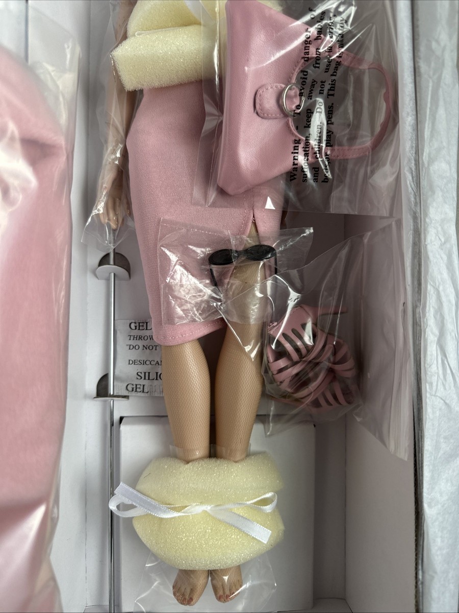 2015 TONNER DEEANNA DENTON COLLECTION Manhattan Blush DEDE 17