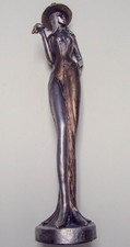 DAVID FISHER AUSTIN PROD 1988 FASHION WOMAN SCULPTURE HUGE BRONZE.