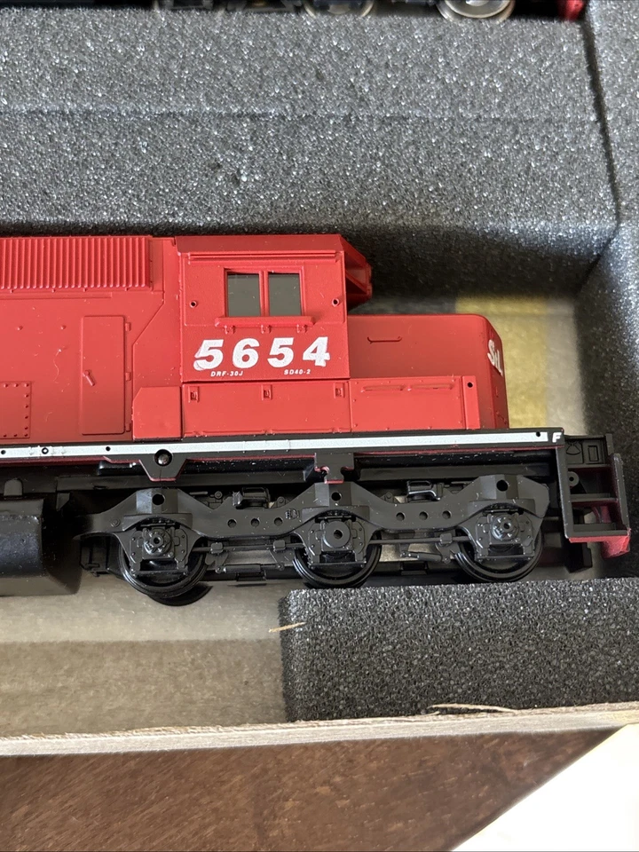 NEW HO SCALE ATHEARN 2215 SE ST. LAWRENCE & HUDSON SD40s PWR & DMY SET MINT! - Image 3 of 4