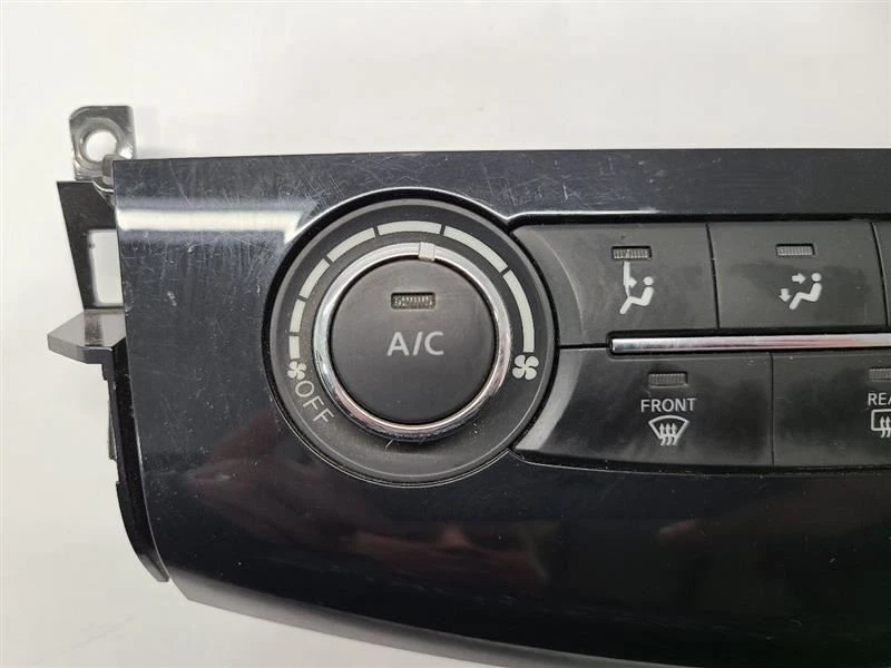 Nissan Altima 2015 15 control de temperatura control manual de aire acondicionado Foto 2 de 4