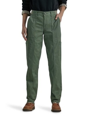 Lee Women's Ultra Lux Comfort with Flex-to-Go Utility Pant Olive Grove 18 Short