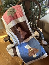 Vintage Sunbonnet Sue Quilt - Size 76 X 84 inch