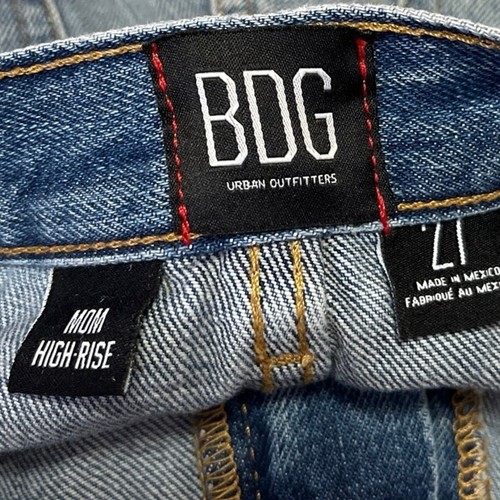 Urban Outfitters BDG Mom High Rise Women's Blue Cuffed Denim Jean Shorts Size 27 - Picture 4 of 5