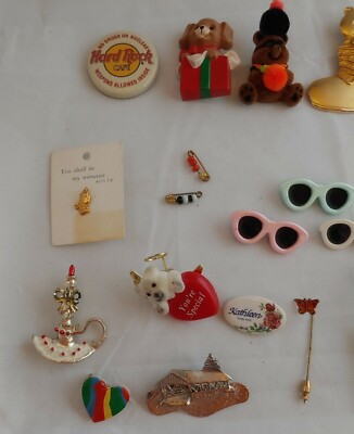 LOT OF BROACHES/PINS VINTAGE ESTATE JEWELRY LOT SOME QUALITY COSTUME