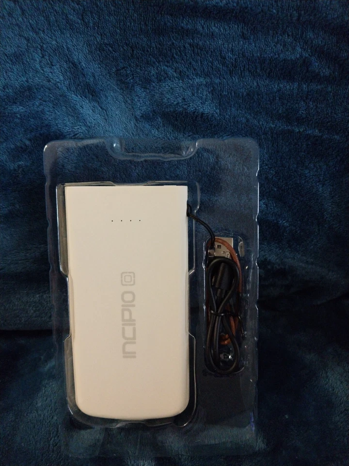 Incipio 10,000 mAh Soft Touch Power Bank with Wrist Strap (cream) - Image 3 of 4