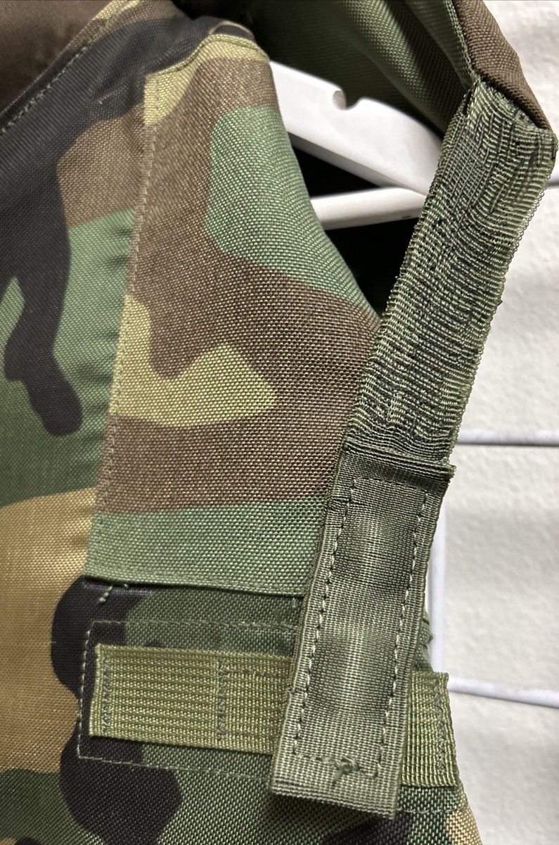 US Army Camo Body Armor, Fragmentation Protective Vest Ground