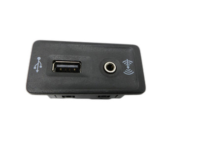 USB AUX IN Anschluss Buchse Media Interface für Seat Ibiza IV 6J SC 12-15 73tkm