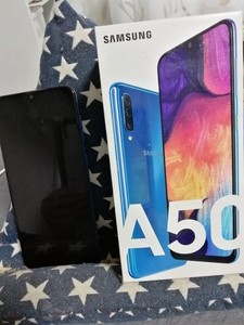 Samsung Galaxy A50 Dual SIM 128GB 4GB RAM (SM-A505F/DS) Blau/Petrol