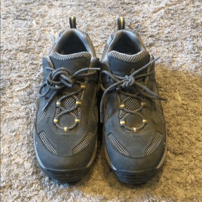 Vasque hiking shoes 8.5 (1723)