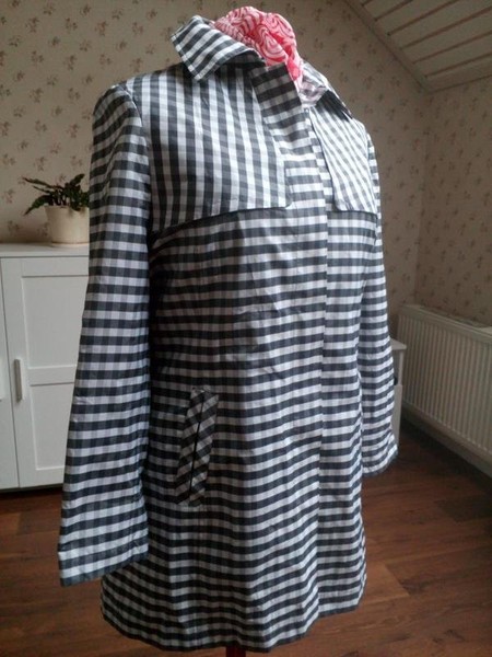 Women Betty Barclay Trench Coat White 44 / XXL /