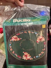 Vintage Bucilla Christmas Heirloom Tree Skirt Kit "Bear Family" 42" Rd Sealed
