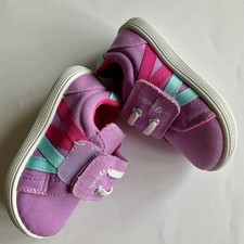 NWOT Stride Rite Kids Toddler Girl Canvas Sneakers Hook Loop Strap Wide Shoes 7W