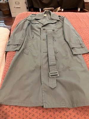 VIETNAM ERA (69 TO 72) ARMY RAINCOAT 38R #274, 8405-965-2153