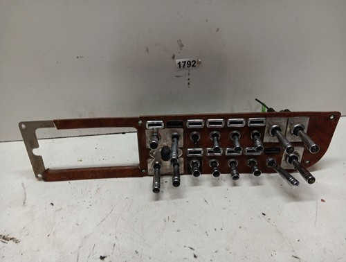 Peterbilt 379 Dash Switch Panel 17-04241-1F20 C (broken trim) #1792