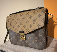 Louis Vuitton Monogram Pochette Metis Crossbo...