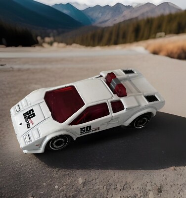 Hot Wheels Lamborghini Countach 2017, Pace Car, weiß von HW Exotics