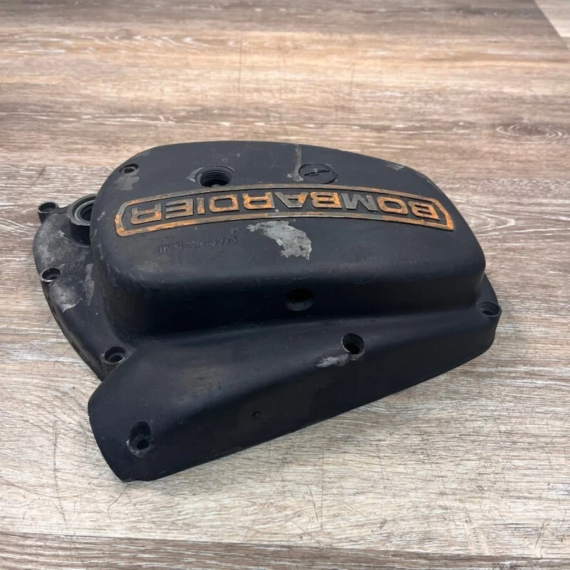 1980 80 81 Can-Am 250 MX-6/Original OEM Bonita cubierta lateral del embrague del motor izquierdo Foto 4 de 4