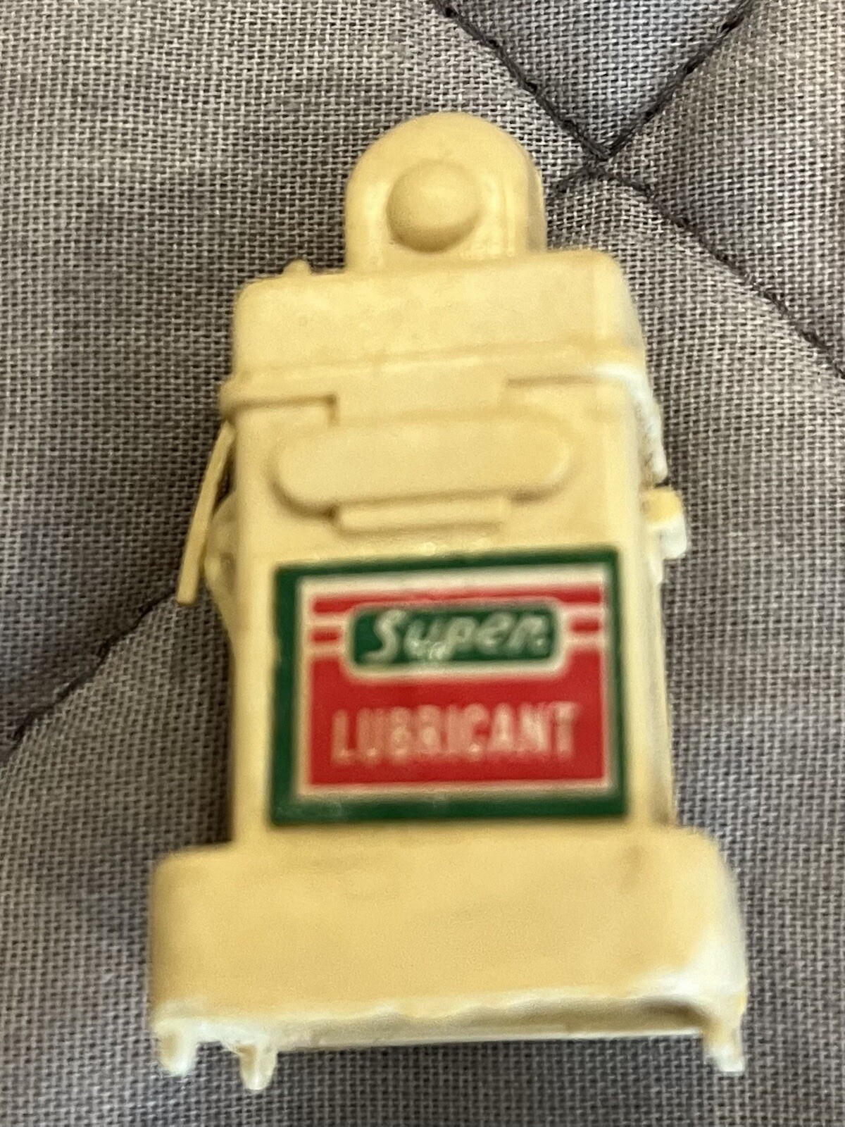 Vintage Marx Gas/Service Station Accessories Gas Pumps Batteries Air