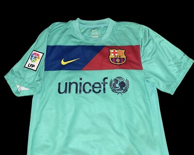【激レア】FC Barcelona 2010/2011シーズン　アウェイＳサイズ 激レア】FC Barcelona 2010/2011シーズン アウェイSサイズ