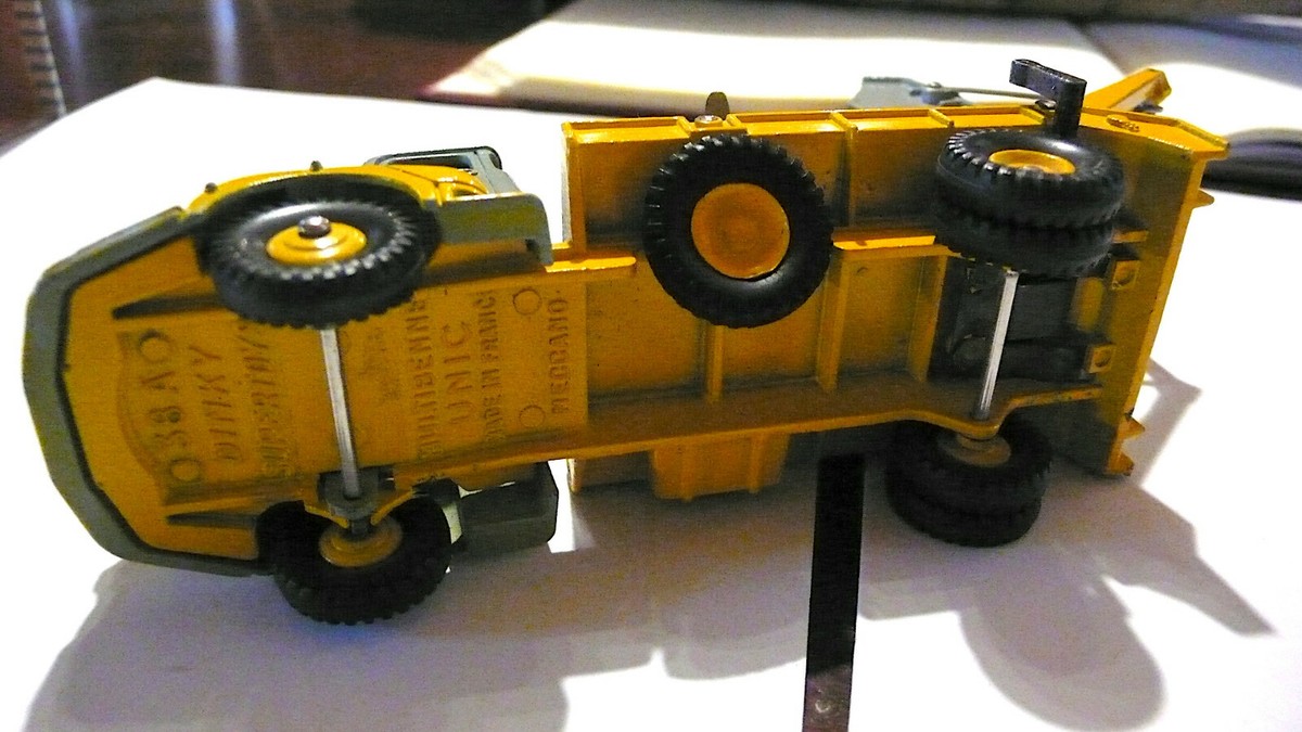 DINKY TOYS FRANCE CAMION UNIC MULTIBENNE MARREL REF 895 BOITE D'O