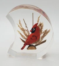 Rico Industries Cardinal Encased in Acrylic Paperweight Figurine Cresent Shaped
