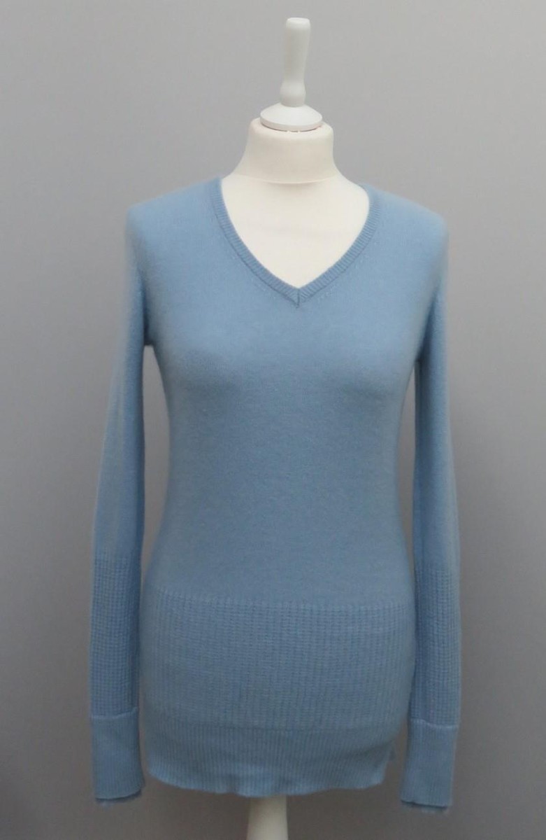 Duffy 100% Cashmere Blue Grey Long V Neck Vented Back Jumper XS