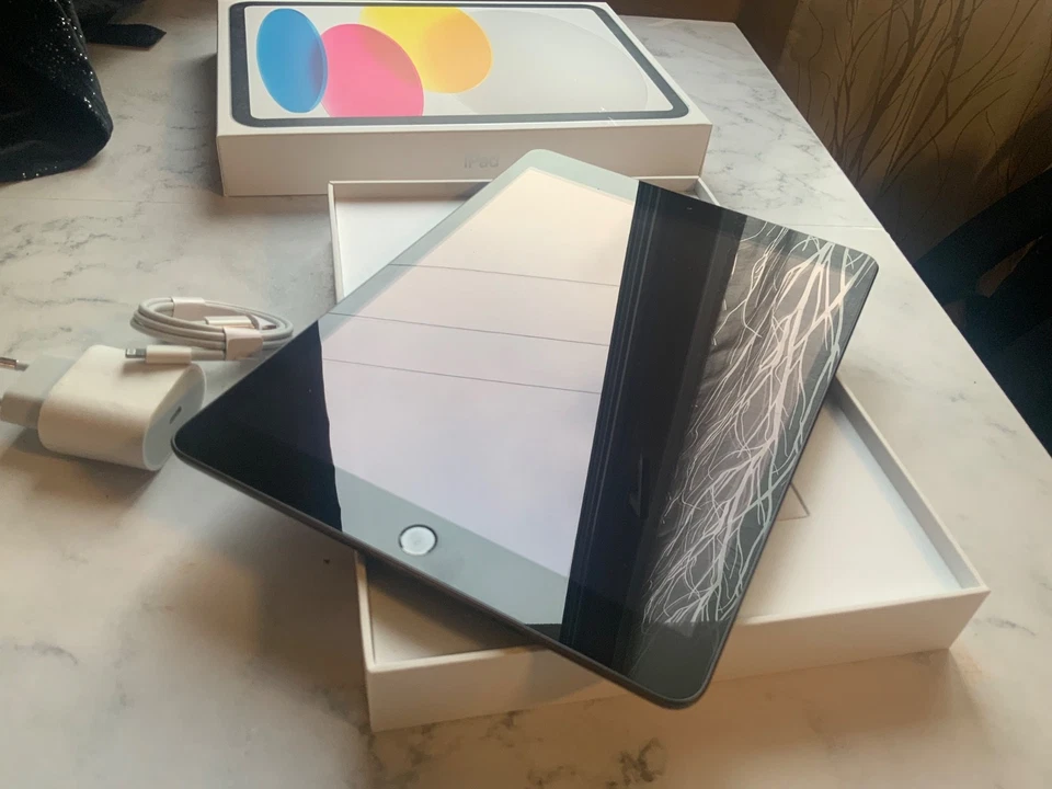 Apple iPad (7th generation) · 32GB · Wi-Fi, photo 2 sur 4